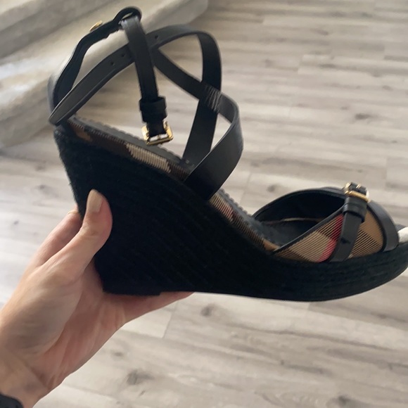 burberry catsbrook wedges